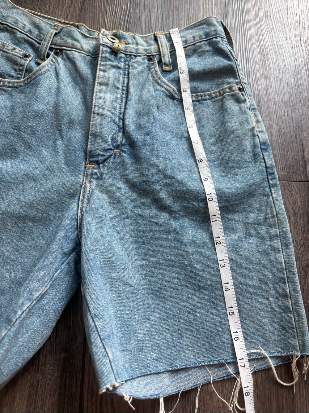 Vintage Espirt Cut Off Shorts - Picture 5 of 7